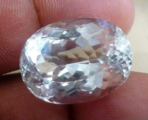 29.73CT DAZZLING HUGE NATURAL GOSHENITE