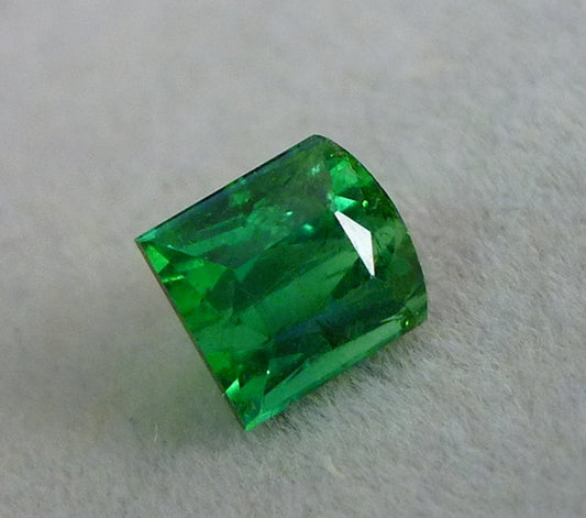 3.02CT EXCELLENT FANCY BLUISH GREEN TOURMALINE