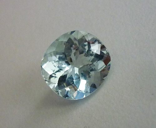 3.11CT ゴージャスなアクアブルー クッションカット アクアマリン