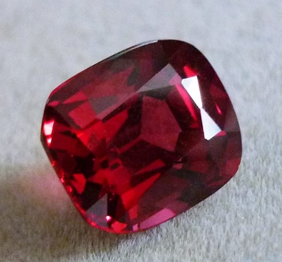 3.33CT RARE GORGEOUS HUGE CHERRY RED UMBALITE