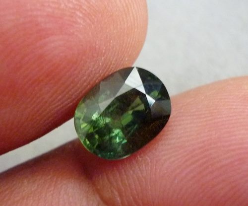 3.36CT SUMPTUOUS GREEN SAPPHIRE