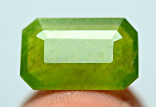 3.40CT VERY RARE COLLECTORS STONE HUGE 100% NATURAL GREEM TREMOLITE