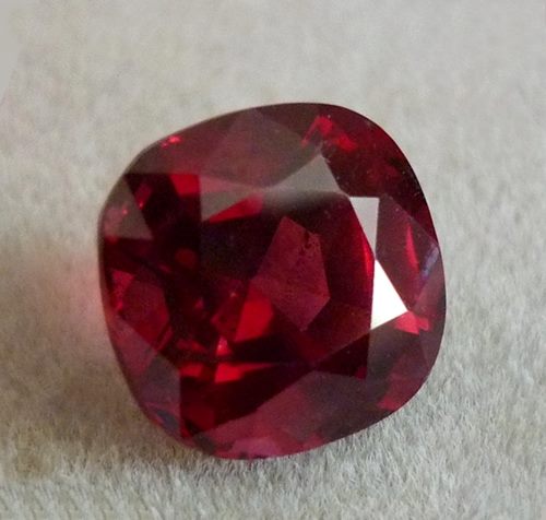 3.40CT VIOLET PINK UMBALITE GARNET