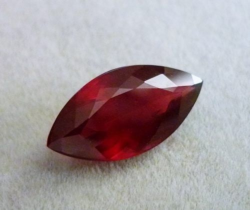 3.54CT ゴージャスなオレンジ色のヘソナイト ガーネット