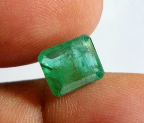 3.57CT GORGEOUS NATURAL ZAMBIAN GREEN EMERALD