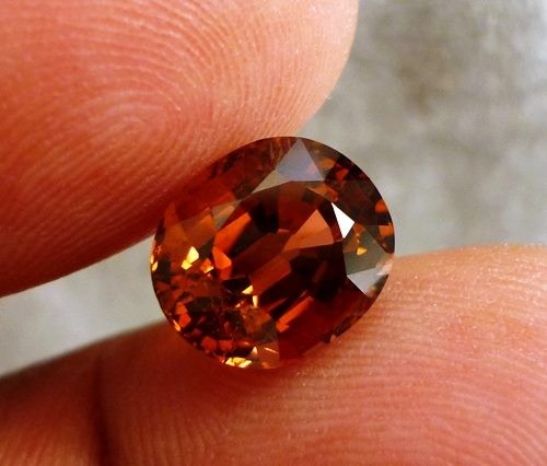 3.88CTS RARE INTENSE ORANGE COPPER BEARING CUPRIAN ELBAITE TOURMALINE