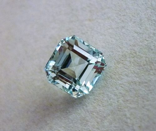 3.96CT サンタマリア ブルー アクアマリン