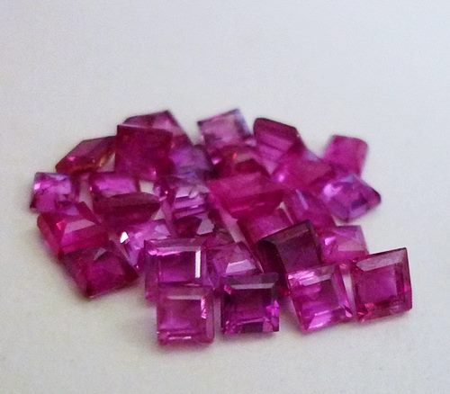 5.23CT GLOWING VERY BEAUTIFUL RED RUBY LOT