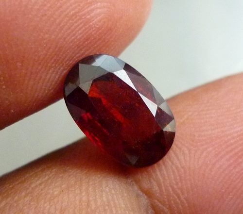 4.36CT NATURAL ORANGE RED SPESSARTITE GARNET