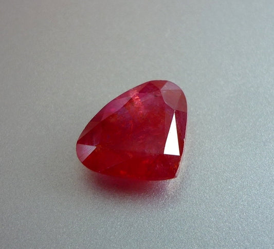 4.42CT SPLENDID HUGE PEAR ORANGE RED 100% NATURAL RUBY