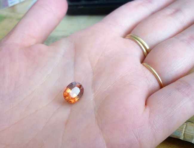 4.62CT NATURAL COLOUR CHANGE GARNET