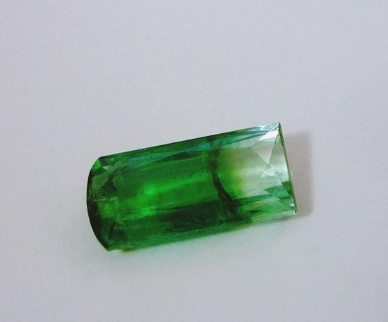 4.69CT BEAUTIFUL FANCY BI-COLOUR TOURMALINE