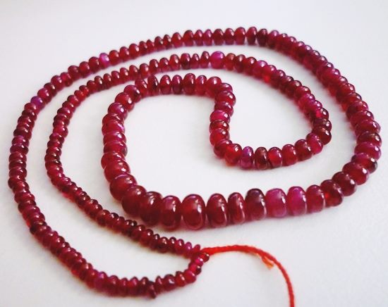 48.80CT UNHEATED BLOOD RED RONDELLE RUBY BEADS STRAND 15INCHES