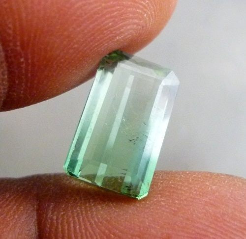 5.09CT GORGEOUS HUGE 100% NATURAL BI-COLOUR TOURMALINE