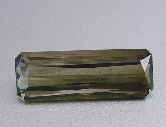 5.33CT RARE HUGE 100% NATURAL LIGHT BROWNISH BLUE GREEN TOURMALINE