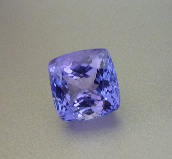 5.56CT UNTREATED LOUPE CLEAN 100% NATURAL VIOLET BLUE TANZANITE