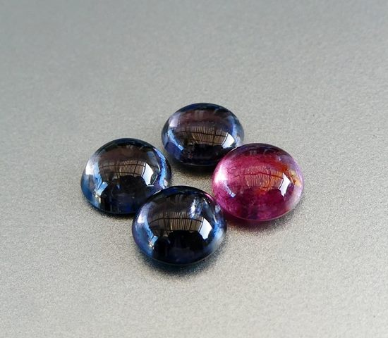 6.14CT SPLENDID ROUND CAB  MULTI-COLOUR BURMESE SPINEL LOT