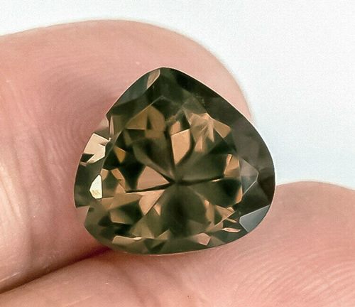 6.50CT EXCELLENT PEAR CUT 100% NATURAL SMOKEY BROWN QUARTZ