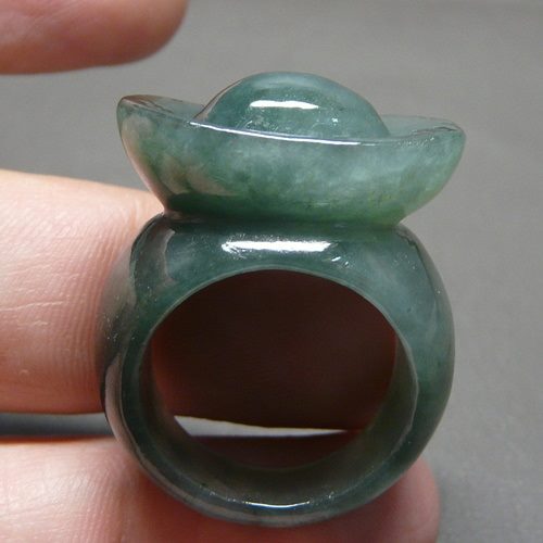 67.00CT UNTREATED GREEN A GRADE JADEITE RING