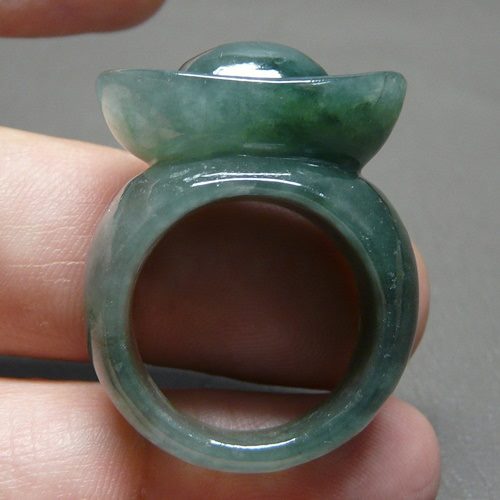 67.00CT UNTREATED GREEN A GRADE JADEITE RING