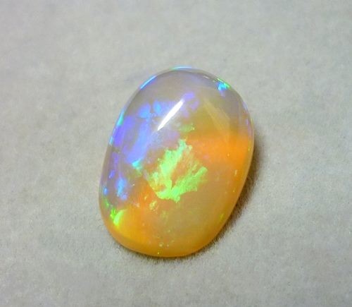 7.00CT RAINBOW FLASHING CRYSTAL OPAL