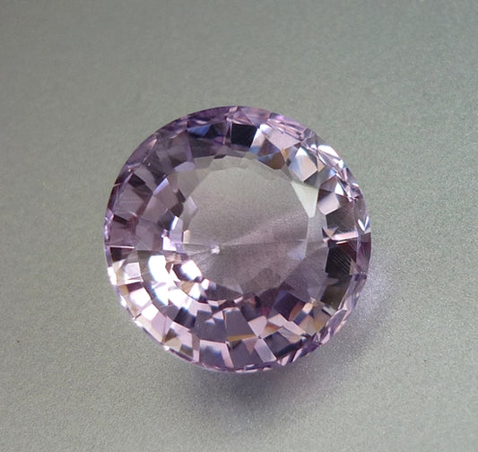 8.06CT まばゆいばかりのエクセレントカット 大粒 100% 天然パープル アメジスト