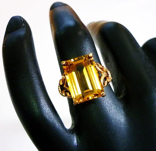 8.67CT GORGEOUS YELLOW CITRINE 10K SOLID YELLOW GOLD RING