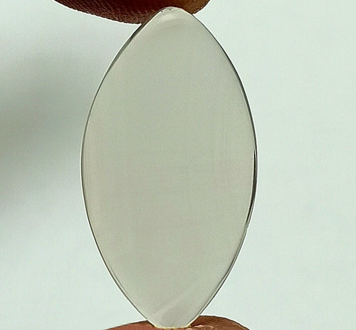 8.80CT 希少な巨大なインドネシア産 100% 天然のカラフルなアイリス アゲート